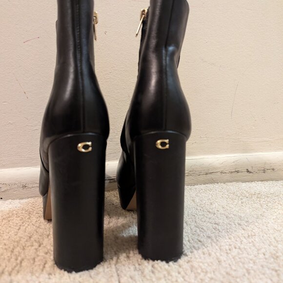 Coach Boots - Picture 2 of 3